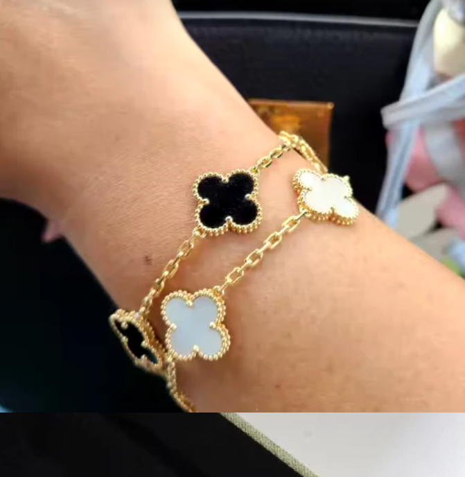 18k Gold Four Leaf Clover Bracelet